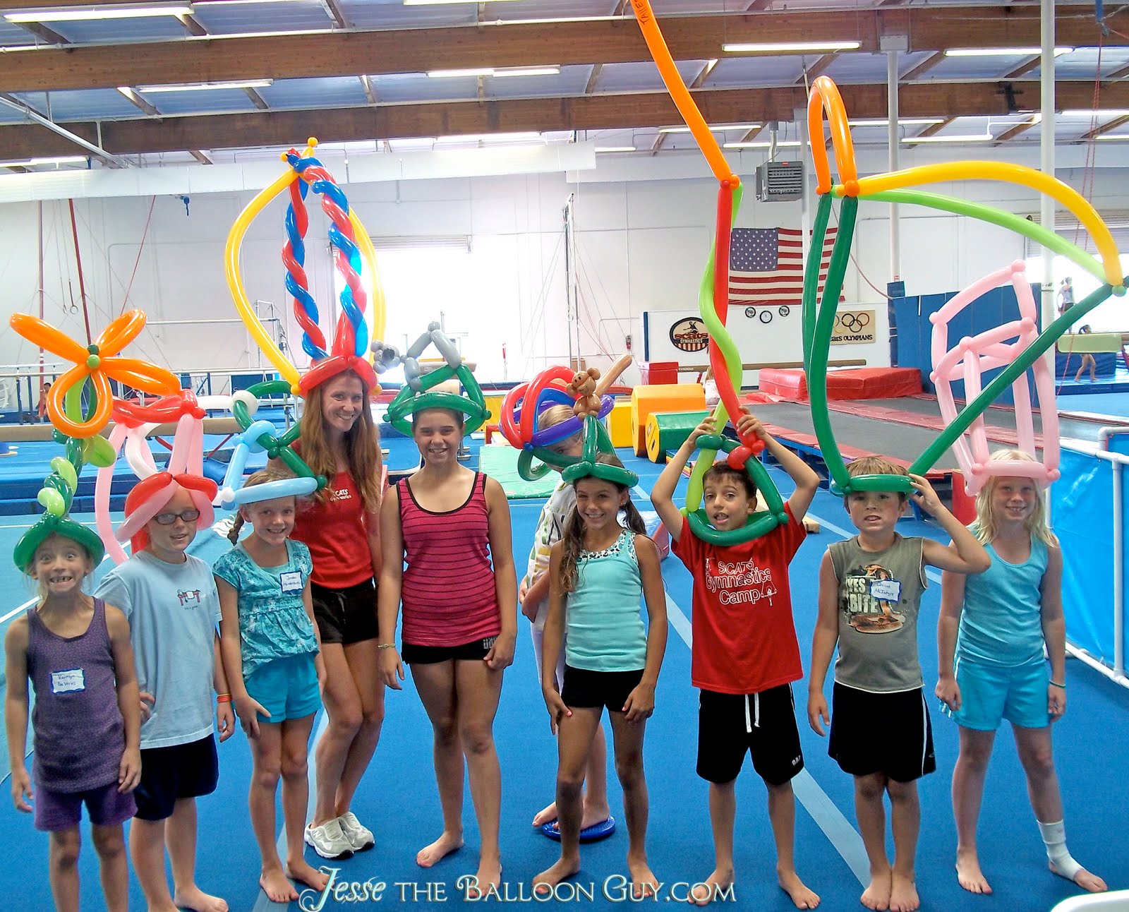 Jesse the Balloon Guy Balloon Twisting at