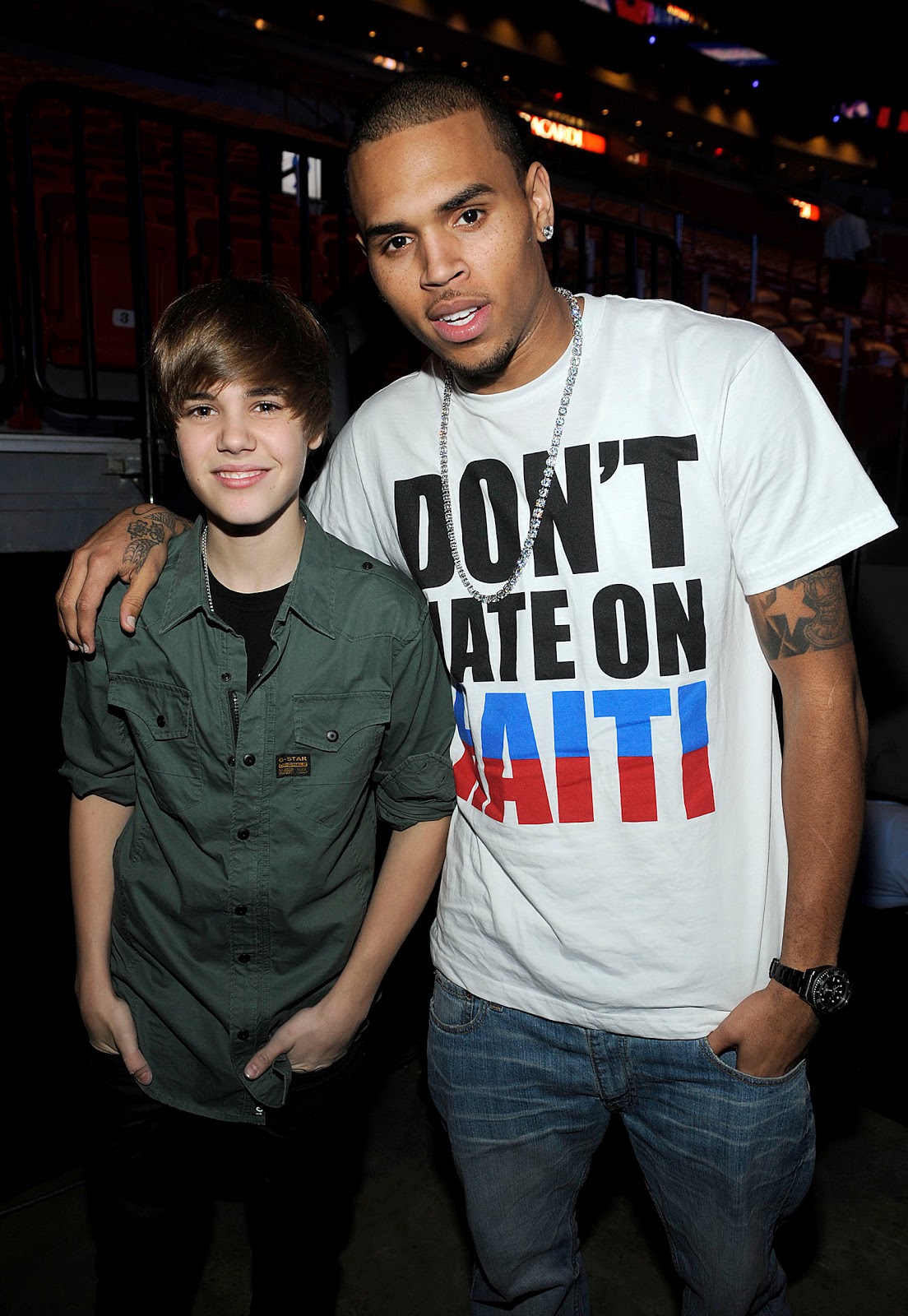 http://2.bp.blogspot.com/_LuWjJndtkUk/TRim8MxoiFI/AAAAAAAADXc/SmVPVrATDaE/s1600/Justin-Bieber-and-Chris-Brown.jpg