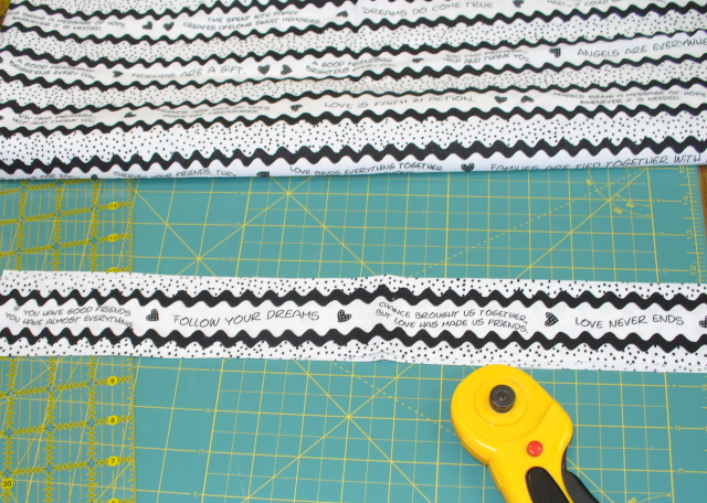 [CC+cutting+border+strips.jpg]