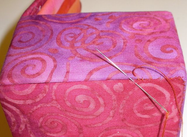 [Fabric+box+bottom+seam.jpg]