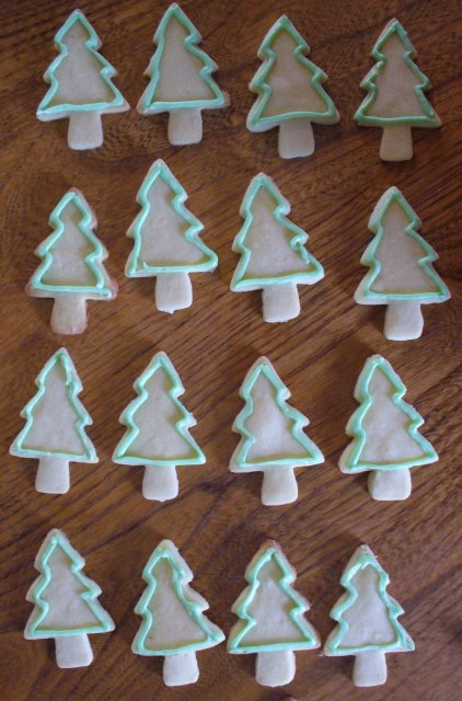 [Shortbread+trees+on+the+table.jpg]