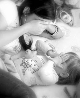 fakes: mães e filhas fakes: mães e filhas