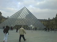 saudade de minhas visitas noturnas no Louvre..e depois um vinho para encerrar...