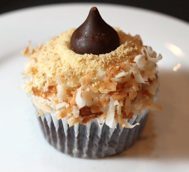 coconut s'more cupcakes