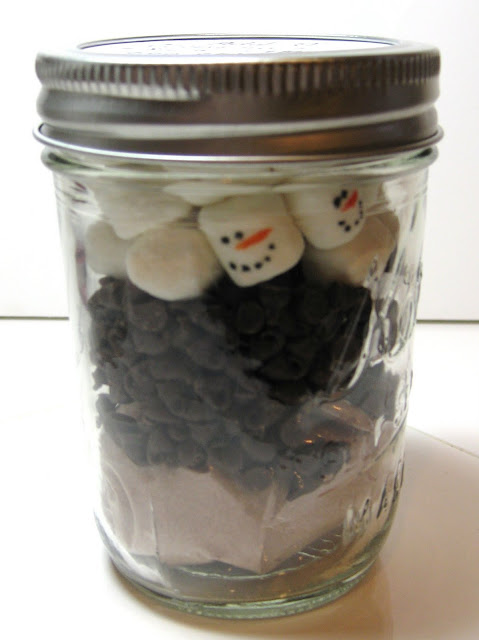 mini marshmallow snowman hot chocolate