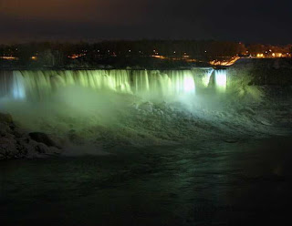 Cataratas do Niagara no Inverno - Beleza gelada