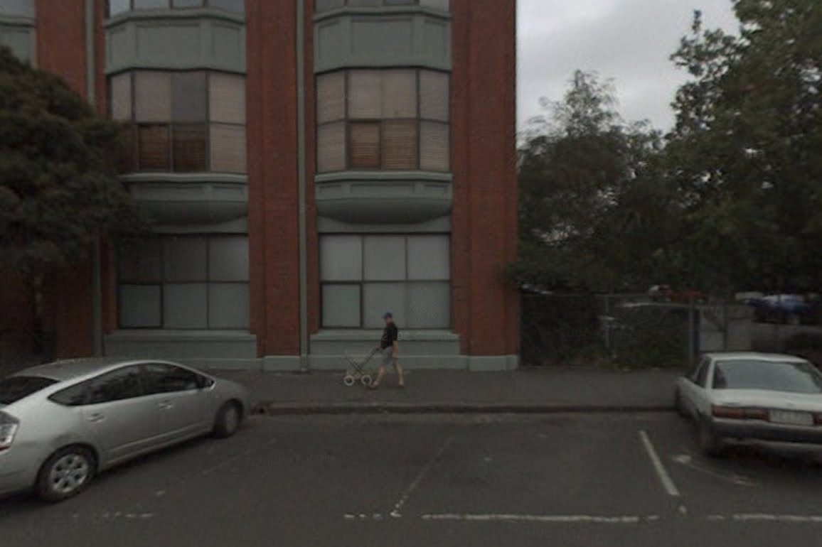 Direct Tv Makes Tv Green And Pink Lines