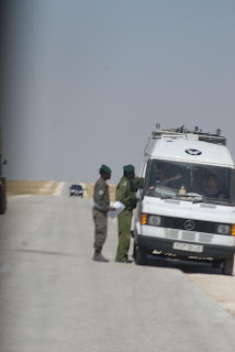 Eine von tausend Bullen Kontrollen in Mauretanien..... Eine von tausend Bullen Kontrollen in Mauretanien.....