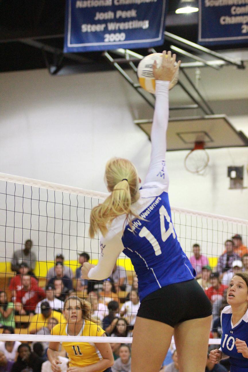 Pictures: WTC Volleyball vs. Frank Phillips
