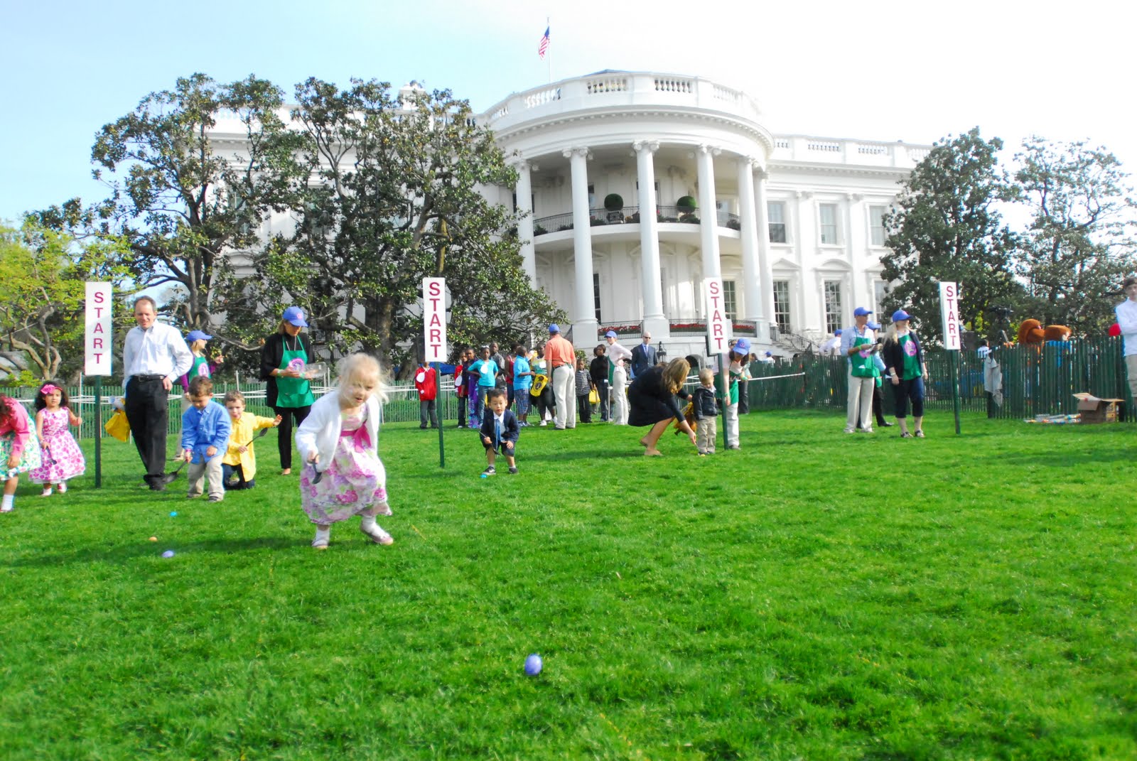 American Veteran Online White House Hosts AMVETS Families for Easter