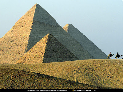 http://2.bp.blogspot.com/_Mh1w0cnF0zY/R9js6Tv2MgI/AAAAAAAAC64/CL9Hol_y40w/s400/pyramids-of-giza-468607-sw.jpg