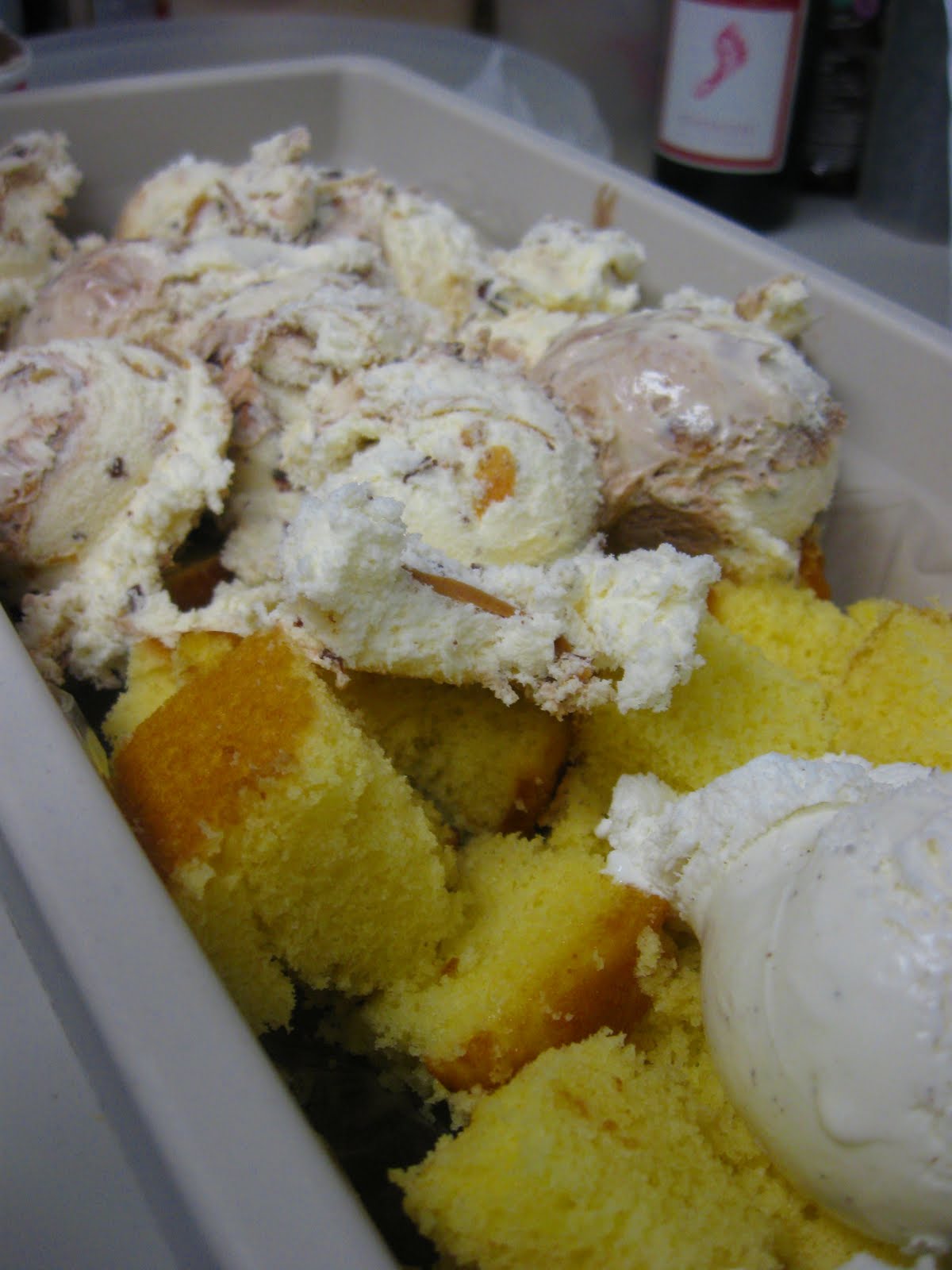[trough+cake.jpg]