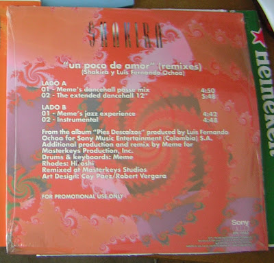 shakirafanaticthe fan experience un poco de amor singles arte