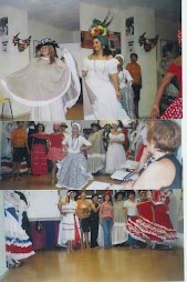 DESFILE DE MADRES LATINAS CON SUS TRAJES TIPICOS