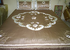 Yil-mek sergisi yatak ortusu