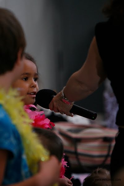 MFR photoblog: Books Alive!