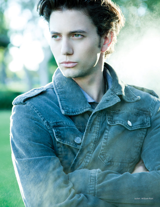 Kristen-Rob-and-Co.: Jackson Rathbone auf dem Cover des `Zooey`Magazins!