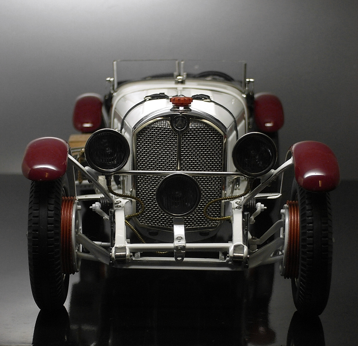 Mercedes SSKL Mille Miglia 1931 – Miniature CMC échelle 1/18