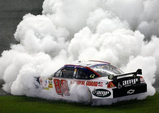 [Jonathah+Ferrey-Getty+-+Dale+Smokes+Tires+In+Win.jpg]