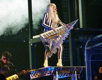 Lady_Gaga_Manchester_Monster_Ball_Tour_2