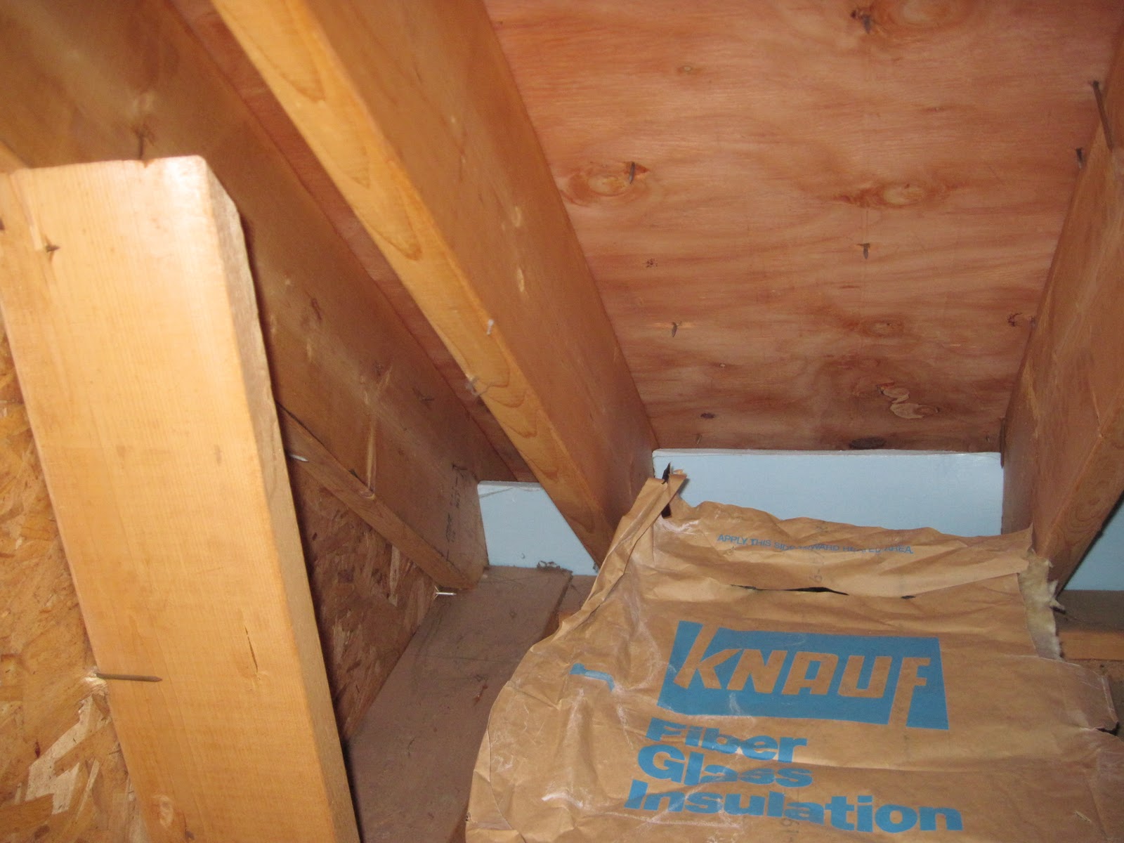 WormMainea Work in the attic air sealing and insulating the soffits