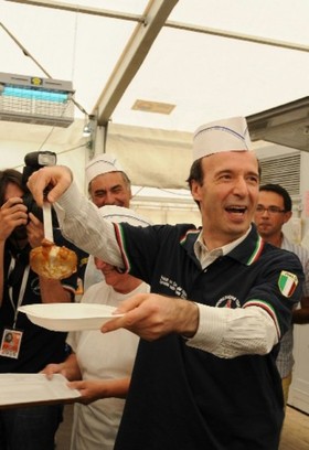 [benigni-cuoco_280xFree.jpg]