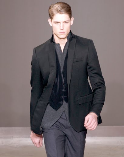 EMM (pronounced EdoubleM): Louis Vuitton Tuxedo Jacket A/W 2010
