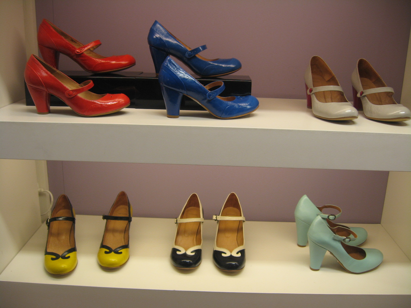 The Colours Of Edinburgh This Battered Suitcase