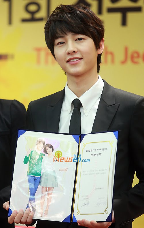 hello gorgeous song joong ki park shin hye jiff ambassador hello gorgeous song joong ki park shin hye jiff ambassador