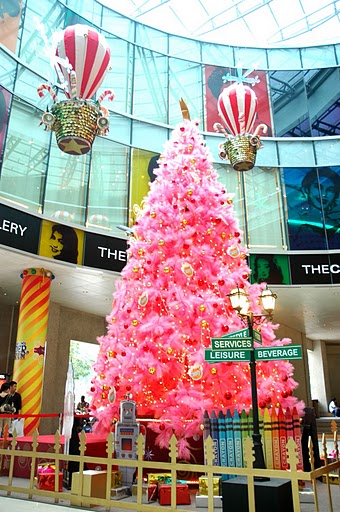 Whispered Whimsy Vintage: There will be a PINK CHRISTMAS TREE.