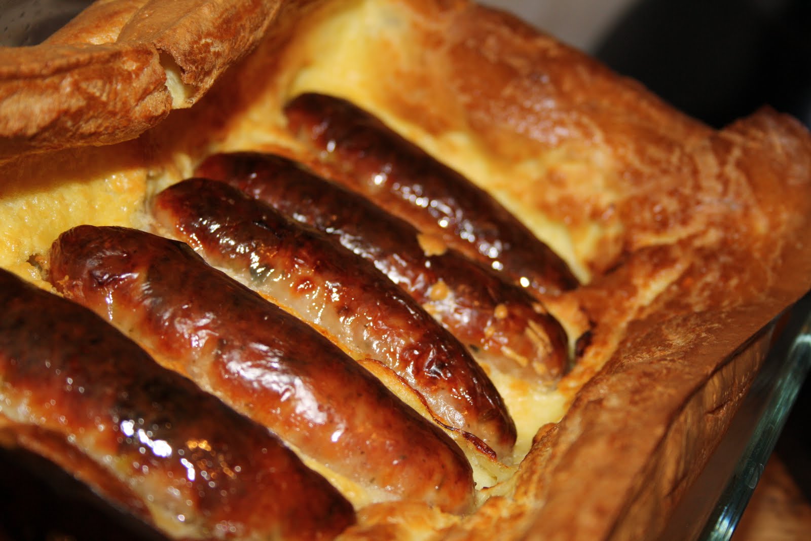 Sabrina&amp;#39;s Passions: RECIPE: Toad-in-the-hole... Bonfire night with a BANG!