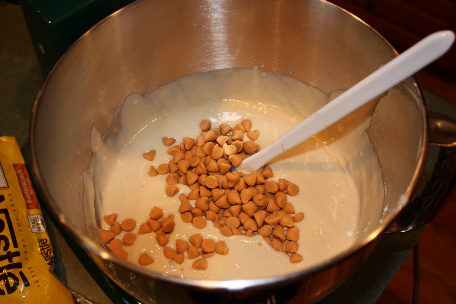 Sanders on the Pike Butterscotch/Caramel Pecan Cake