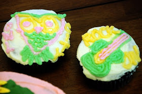 owl guitar cupcake