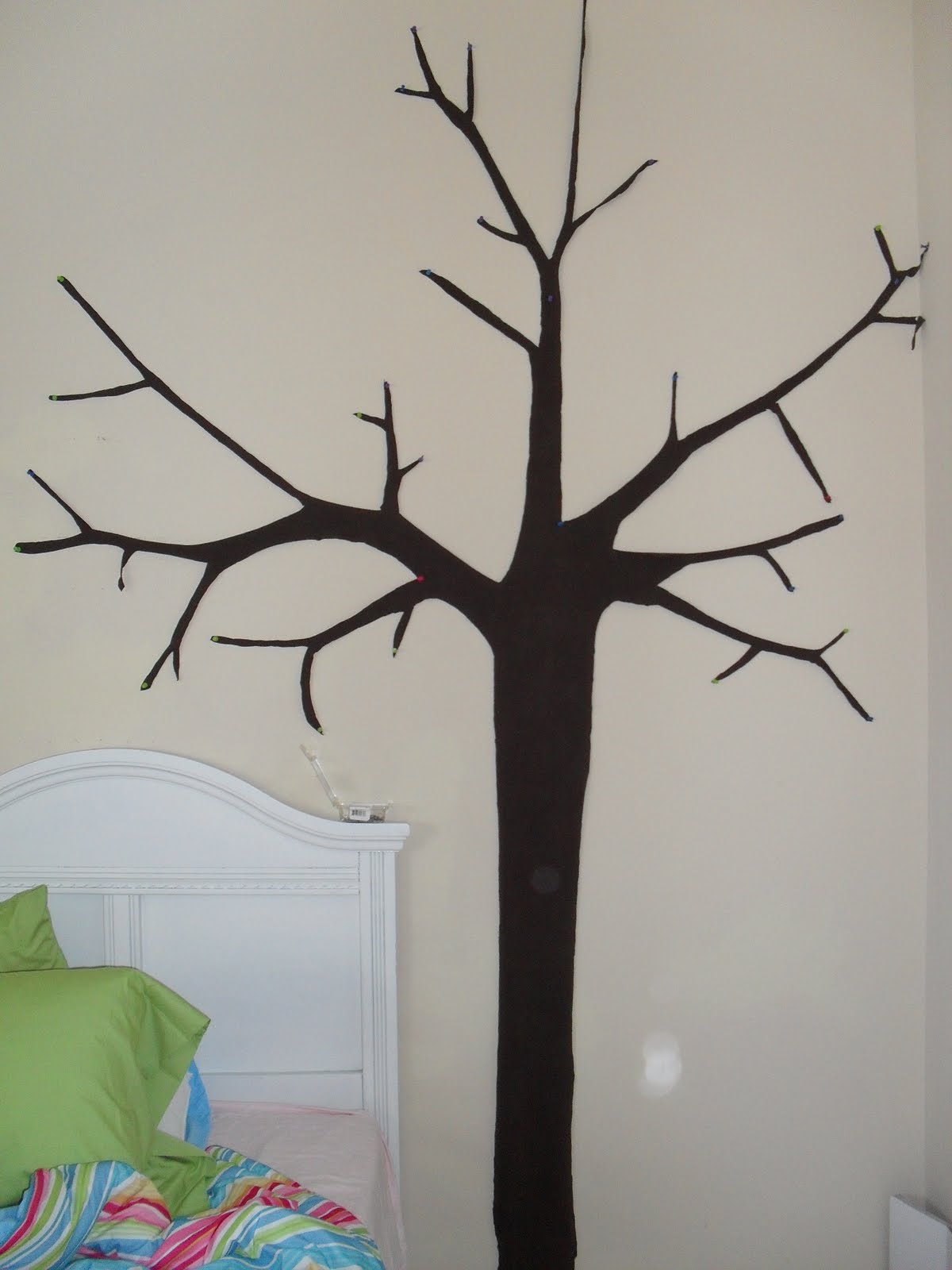 sew-can-do-craftshare-featured-guest-diy-wall-decals