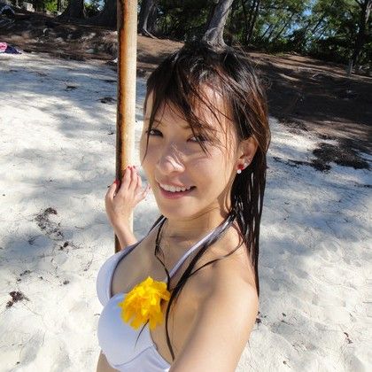 超正白色比基尼