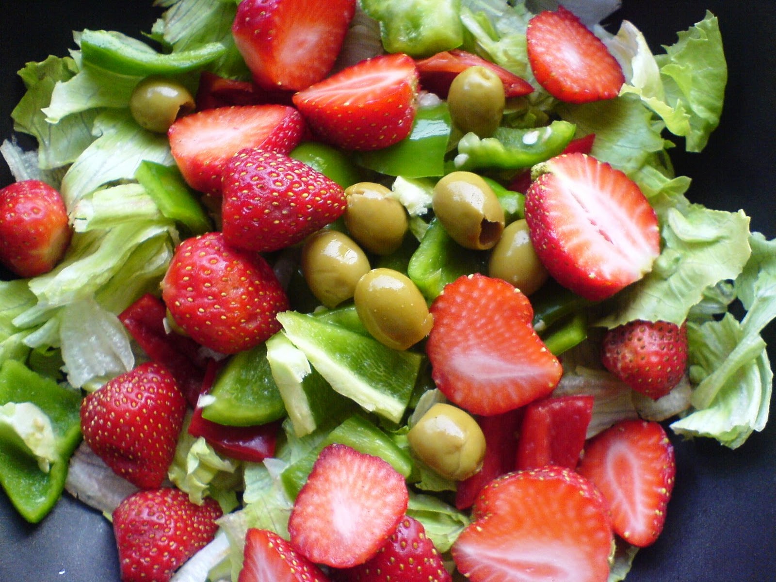 RAWk Me! Strawberry Lettuce Salad