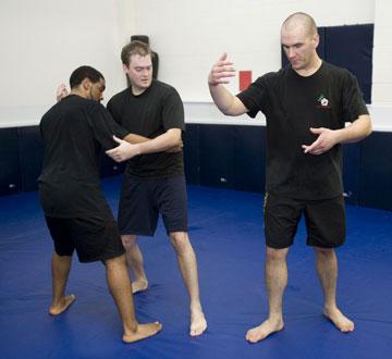 [Teaching+the+guys.jpg]
