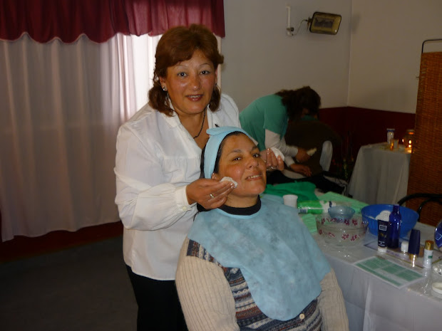 REALIZANDO UNA LIMPIEZA FACIAL!!!!!