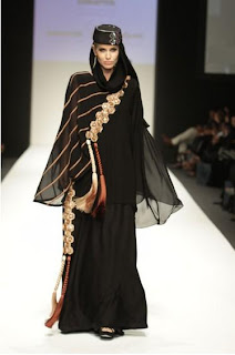 تصاميم عبايات أسبوع للموضة 