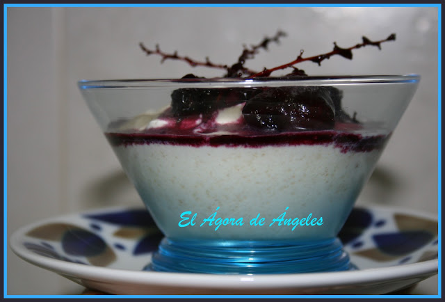  MOUSSE DE <strong>MAZAPAN</strong> CON SALSA DE FRUTOS ROJOS 