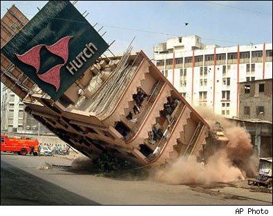 [building-collapse.jpg]