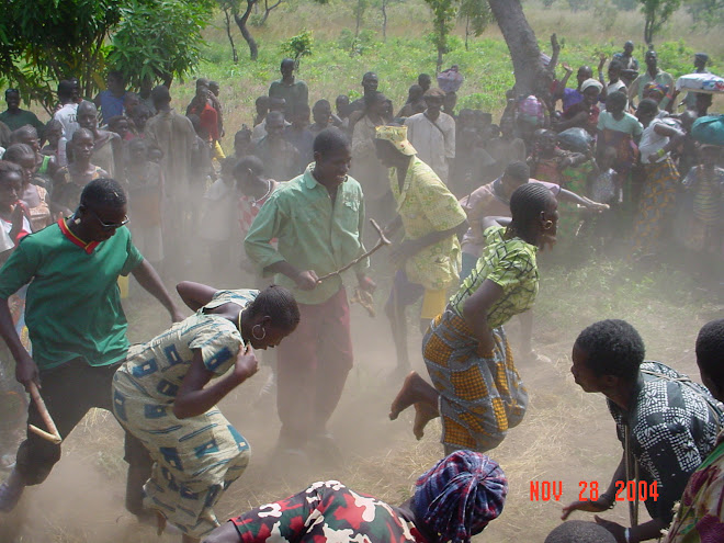 Drumming and Dancing Malinke style, Kobikoro, near Kankan