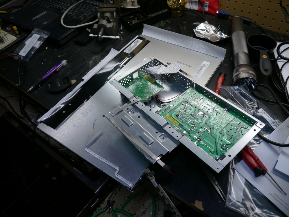 [asus+VH198T+disassembly2.jpg]
