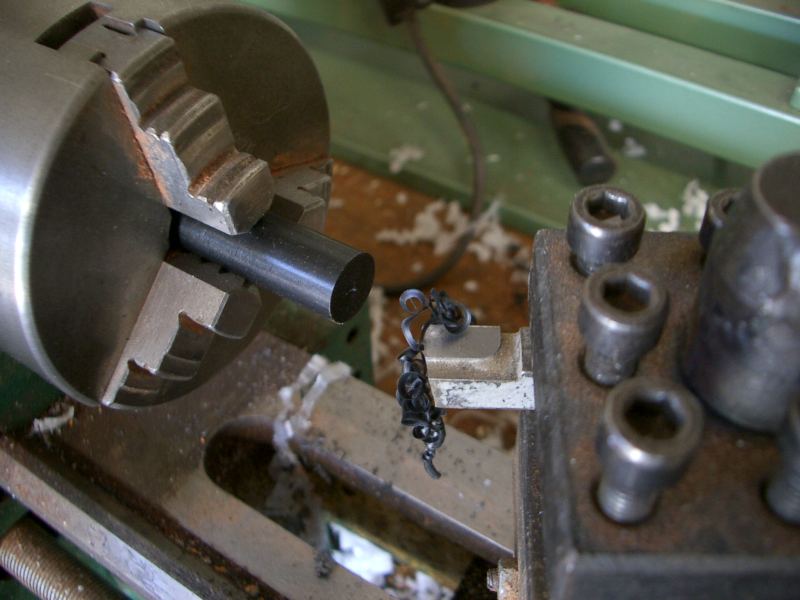 [square+off+on+lathe.jpg]