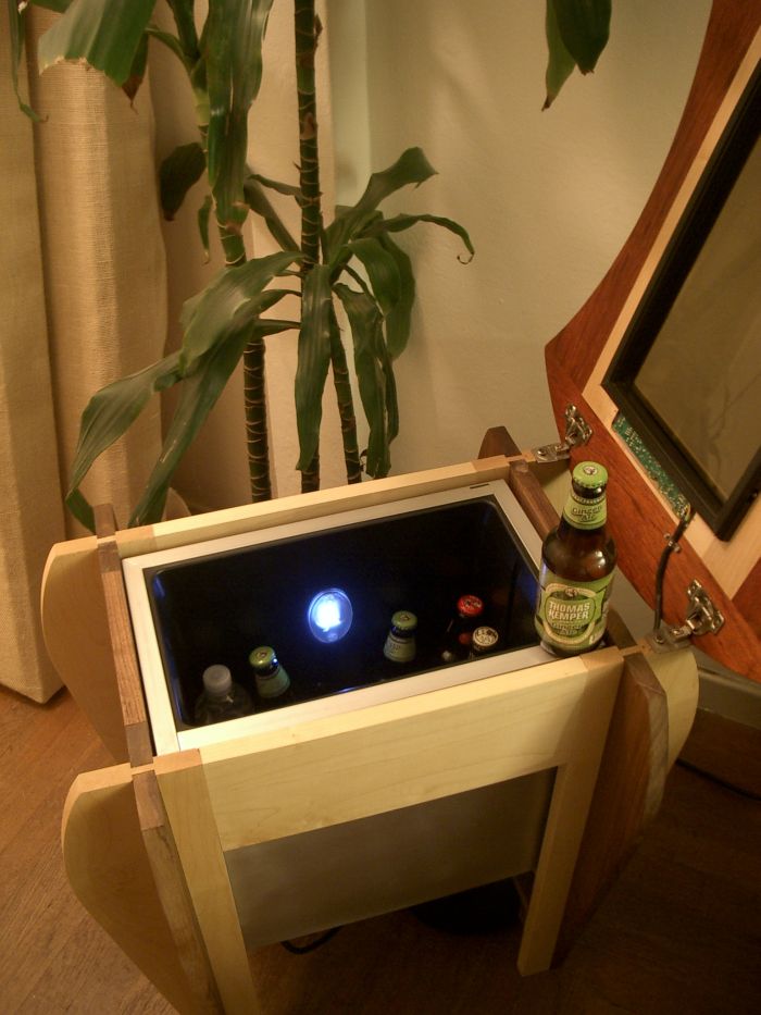 [refrigerator_table_open.jpg]