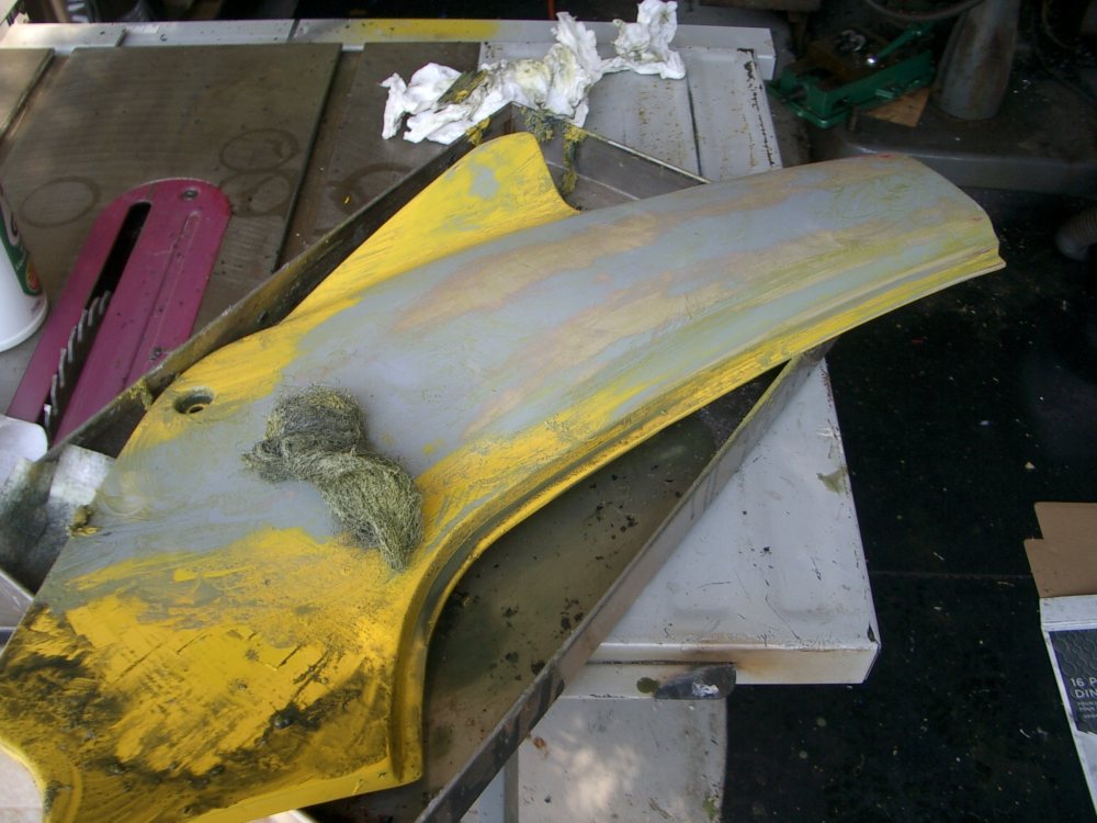 [brake+fluid+on+fairing.jpg]