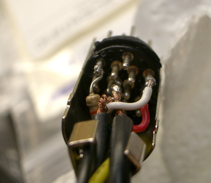 [DIN+connector+solder-side.jpg]