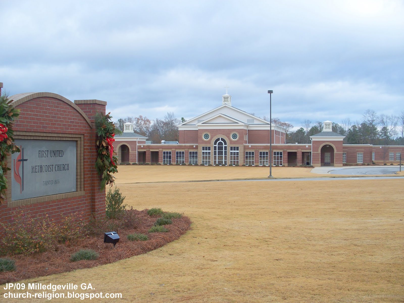 Milledgeville GA. College Church Hospital Restaurant Attorney Bank