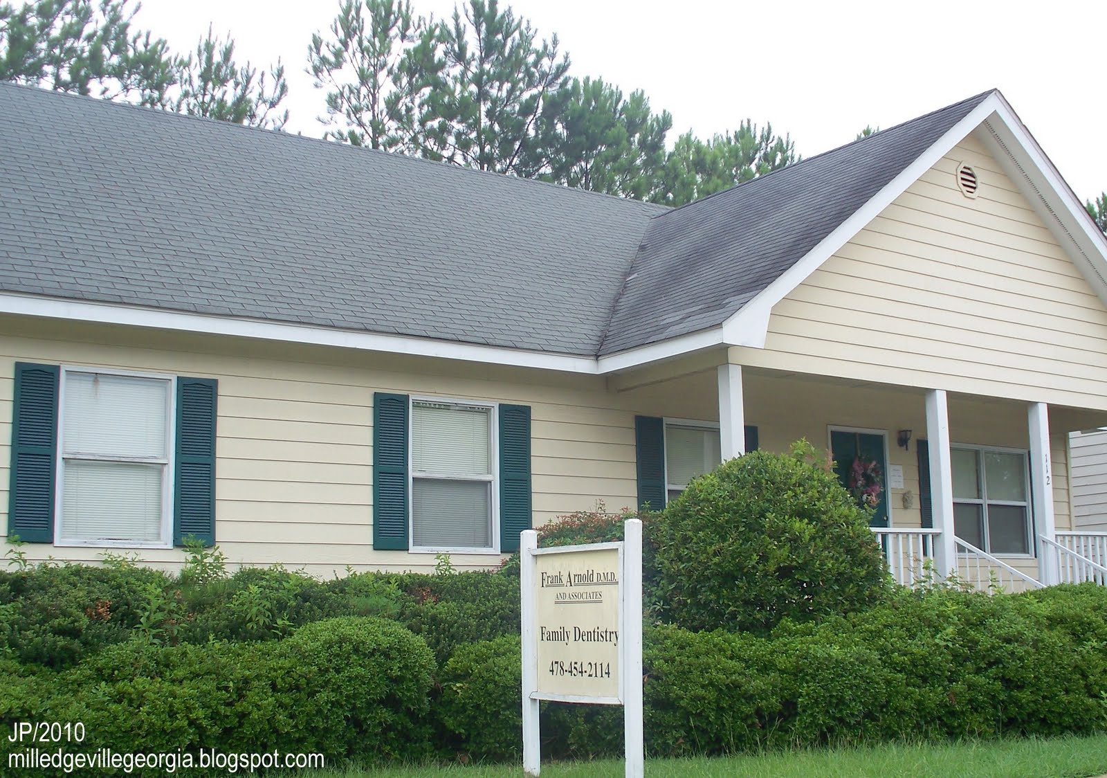 MILLEDGEVILLE GCSU GMC College Restaurant Menu Attorney Bank Hospital Church Baldwin