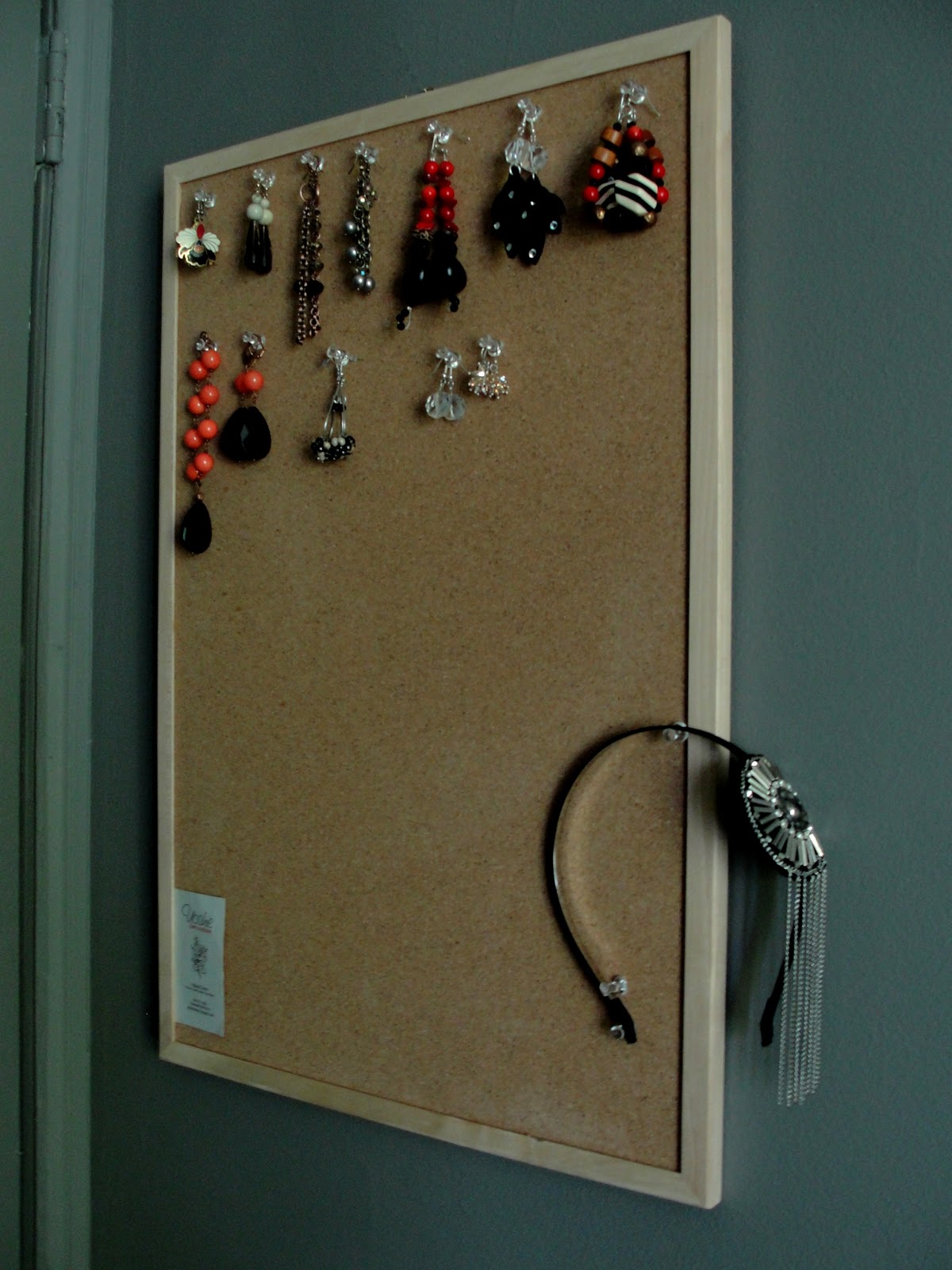 ipop's fashion cents Cork Board Jewellery Display